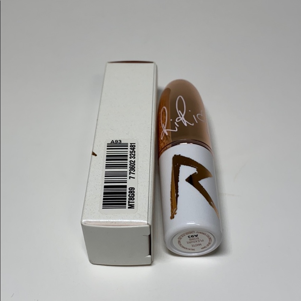 NIB MAC PLEASURE BOMB MATTE RIRI RIHANNA A93 100% - Picture 11 of 12